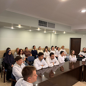 Встреча без галстуков: Татьяна Буцкая рассказала студентам о пути от медсестры до депутата