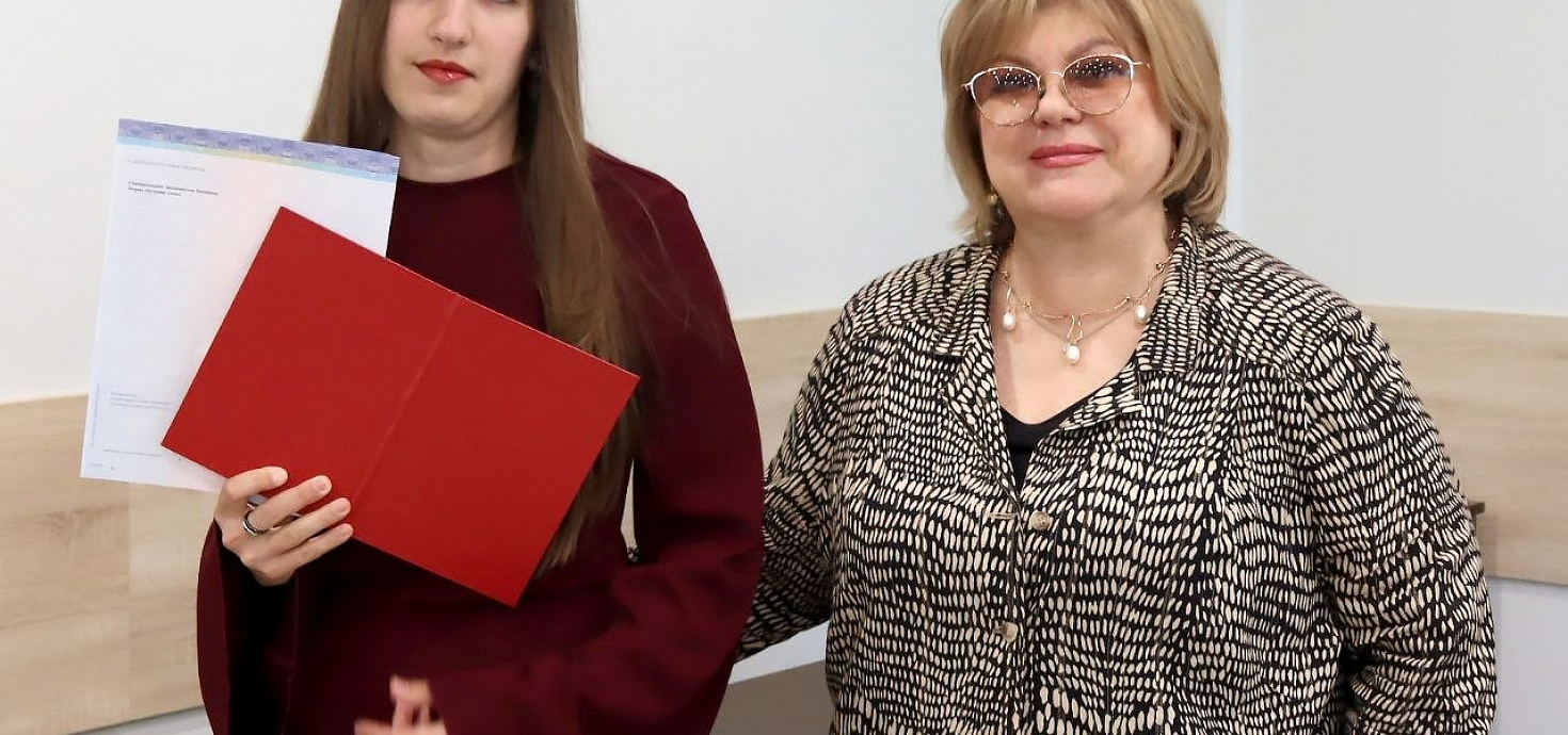 В ПМФИ — филиале ВолгГМУ вручили дипломы выпускникам специальности «Медицинская биохимия»